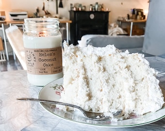 Helen's Coconut cake Wooden wick soy wax candle