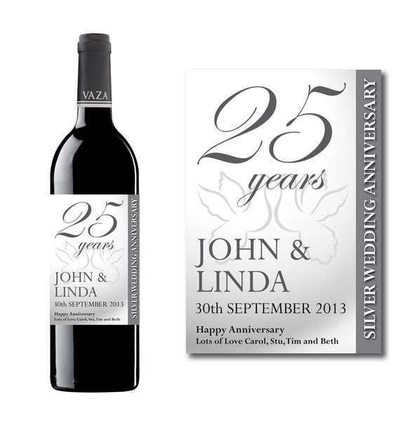 Personalised 40th Birthday Black and White Heart Wine Label