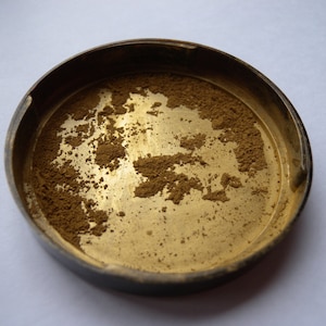 Gold powder