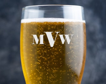 Personalised Beer Glass, Custom Beer Glass, Initial Monogram Engraved Pint Glass, Beer Glasses, Personalized Pint Glass, Beer Gift