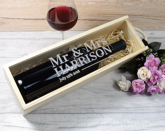 Personalised Wine Box Engraved Rustic Wooden Wedding Wine Box, Wooden Wine Boxes, Engraved Wine Box with Clear Lid - Mr & Mrs