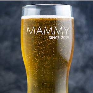 Personalised Beer Glass, Custom Beer Glass, Engraved Pint Glass, Beer Glasses, Personalized Pint Glass, Mum Birthday Gift, New Mum Gift