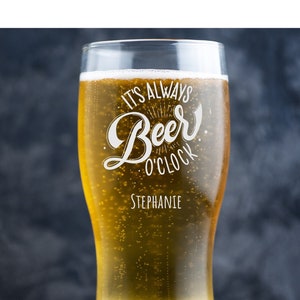 Custom Beer Glass, Personalised Beer Glass, Groomsmen Gift, Engraved Pint Glass, Beer Glasses, Personalized Pint Glass, Beer Gift, Engraved