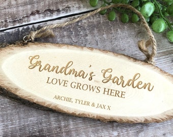 Enseigne suspendue Jardin de grand-mère en bois gravée personnalisée | Cadeaux pour Nans Grans | Cadeaux jardinier | Panneau d'attribution | Enseigne de jardin