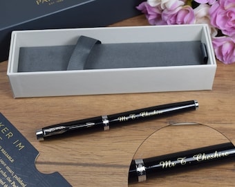 Penna stilografica Parker IM nera incisa, finiture cromate, regalo personalizzato