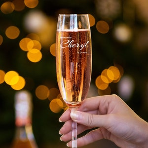 Personalised Champagne Glasses / Bridesmaid Glass / Bridesmaid Gift / Personalised Wine Glasses / Engraved Champagne Flutes, Wedding Gift