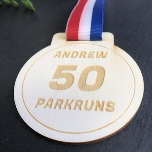 Personalisierte gravierte Holzmedaille für Parkruns | Parkrun Medal l Eco-friendly Medal | Holzmedaille | Laufklub | Laufmedaille