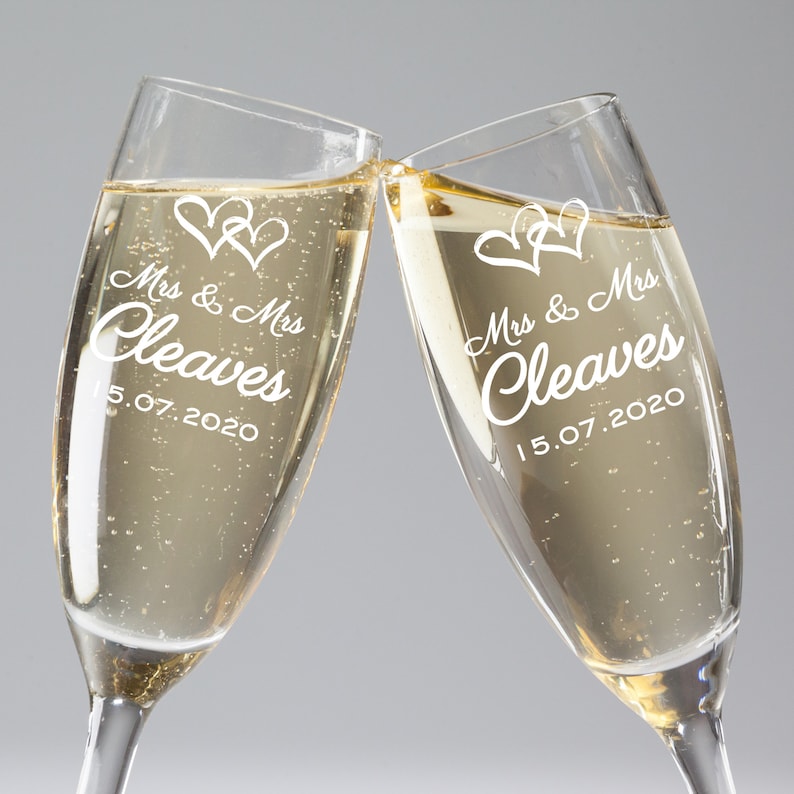 Engraved Mr & Mrs Champagne Flutes, Personalised Bride and Groom Gift, Personalised Champagne Flute, Personalised Wedding Gift image 2