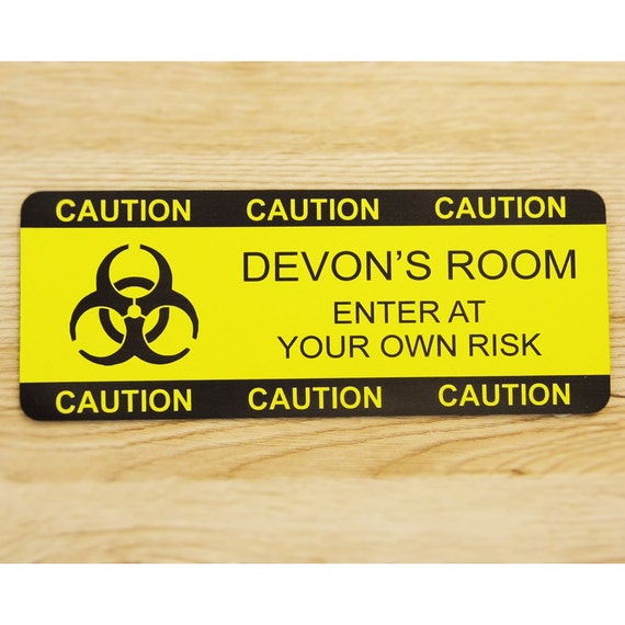 CAUTION DIRTY BEDROOM ENTER AT OWN RISKFunny Door SignVintage Plaque