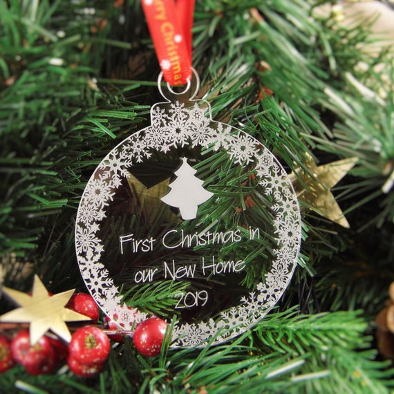 personalised christmas baubles wedding favours