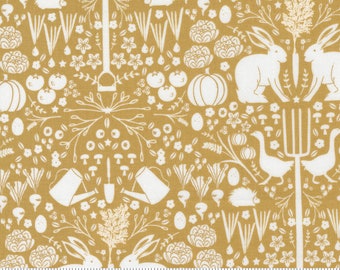 Midnight In Garden - Animals Damask Gold by Sweetfire Road for Moda, 1/2 yard, 43122 12