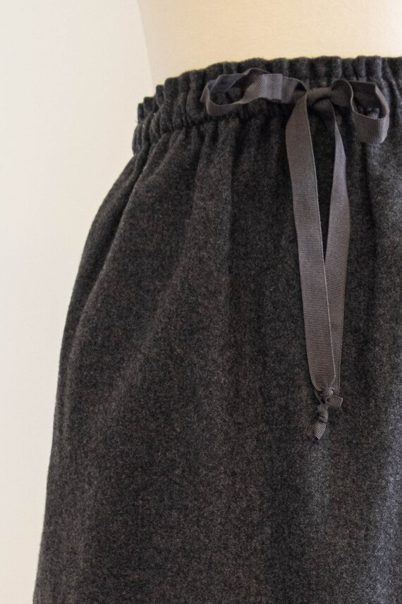 Vintage 1980s Charcoal Grey Wool Midi Skirt with … - image 5