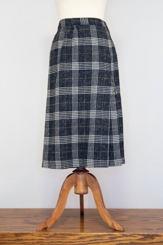 Vintage 1970s Black White Thick Plaid Wool Tartan… - image 2