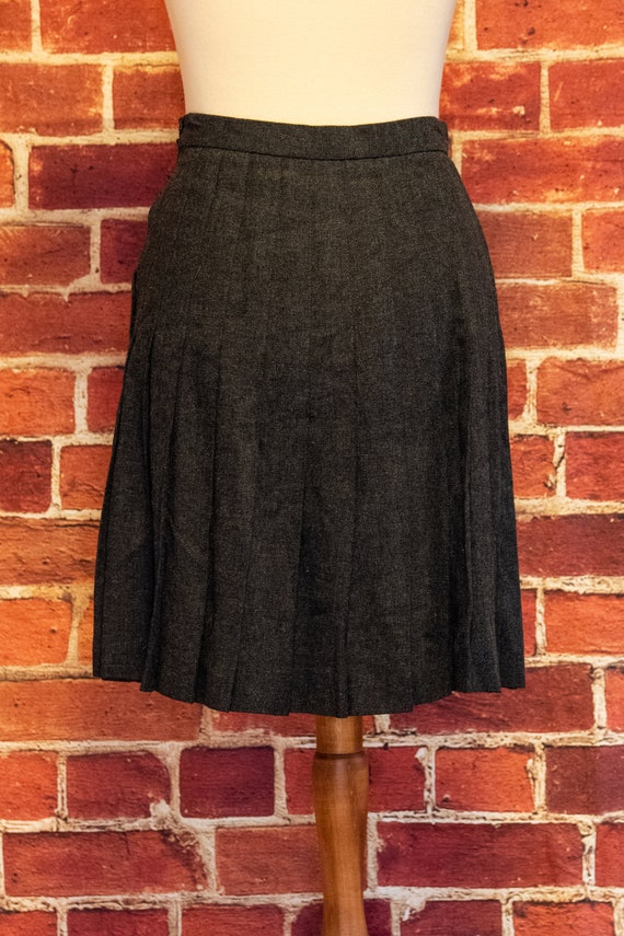 Vintage 1960s Charcoal Grey Pleated Mini Skirt - image 4