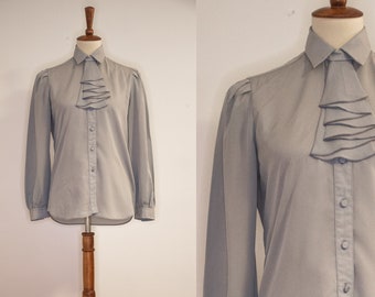 Vintage 1970s Light Grey Tuxedo Collar Button Down Blouse