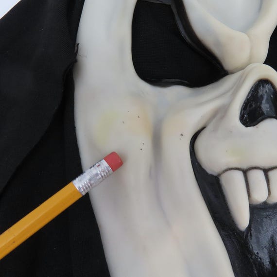 Easter Unlimited Vampire Ghostface Halloween Mask… - image 3