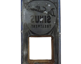 Etiqueta con logotipo metálico impreso en tipografía con bloques de madera del Dr. Sullivans (VTG).