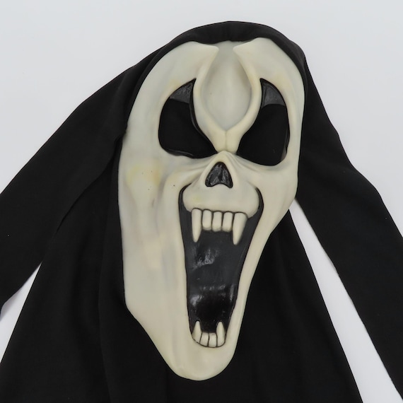 Easter Unlimited Vampire Ghostface Halloween Mask… - image 2