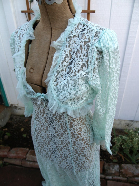 Vintage Mint Green Lace Two Piece Lingerie Set - image 3