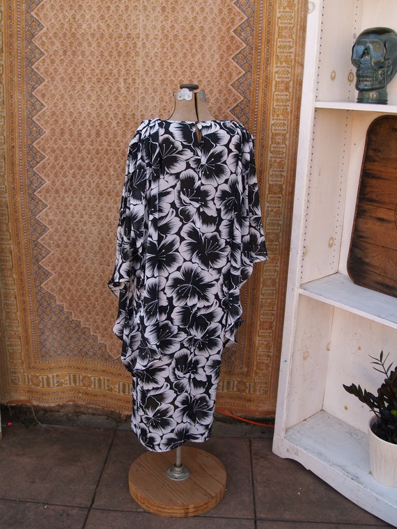 Vintage Semi Sheer Chiffon Hibiscus Print Kaftan … - image 3