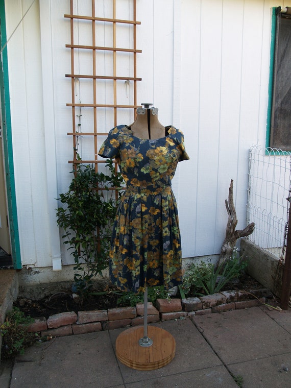 Cotton Day Dress with Mustard Floral Print Small - image 4