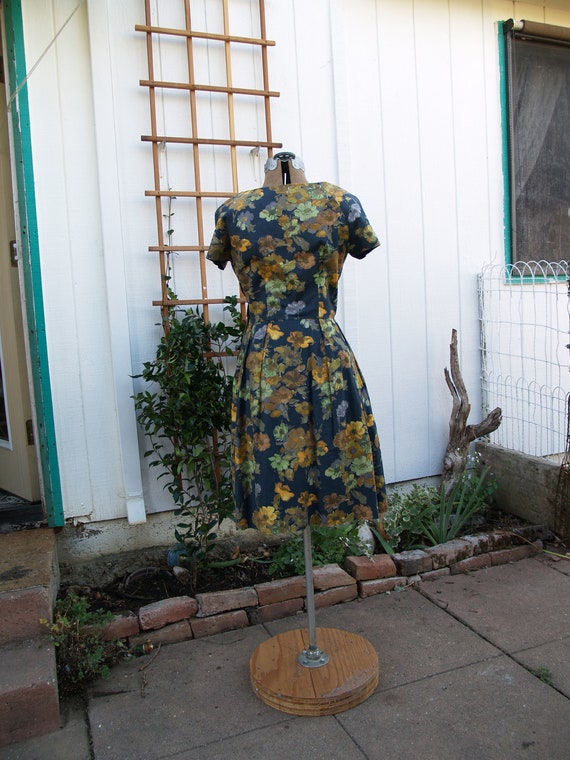 Cotton Day Dress with Mustard Floral Print Small - image 5