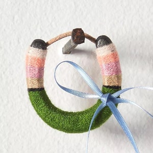 Miniatur Serape Yarned Hufeisen Ornament / Wandbehang Wüstenkaktus