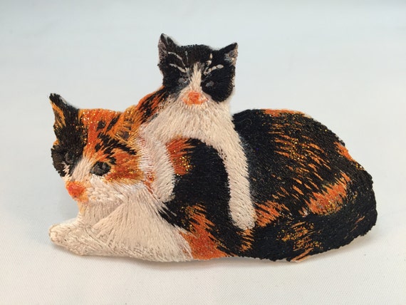 cat barrette