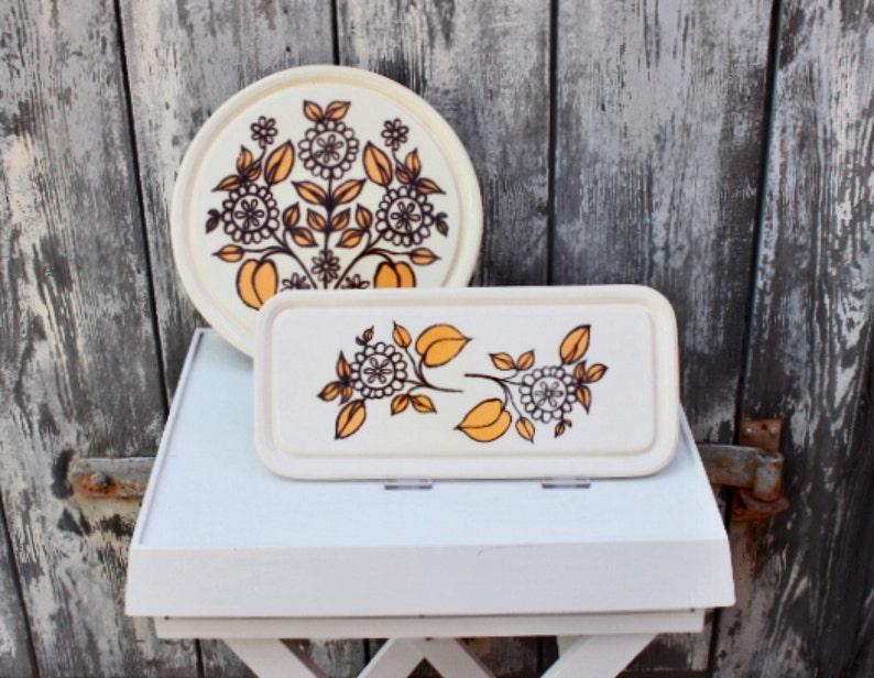 set of 2 cottage style,70s 60s folk herbolzheim Germany cake plate Vintage cake platters