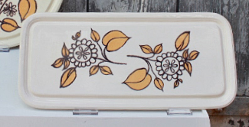 set of 2 cottage style,70s 60s folk herbolzheim Germany cake plate Vintage cake platters
