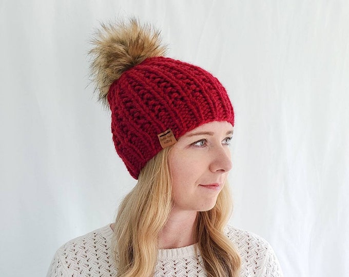 Moxie Hat with Pom Pom - Poppy