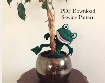Felt Frog PDF Sewing Pattern - toy plushie frog toy, nursery decor, kidsroomdecor, kids gift idea, make your own, make your own, hand sewing