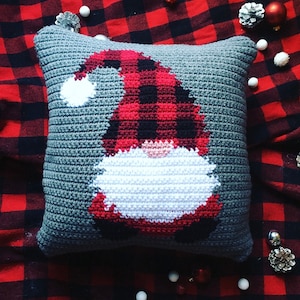 crochet pattern, christmas crochet, instant download, gnome pillow, gnome crochet, buffalo plaid, gnome for the holidays crochet pattern