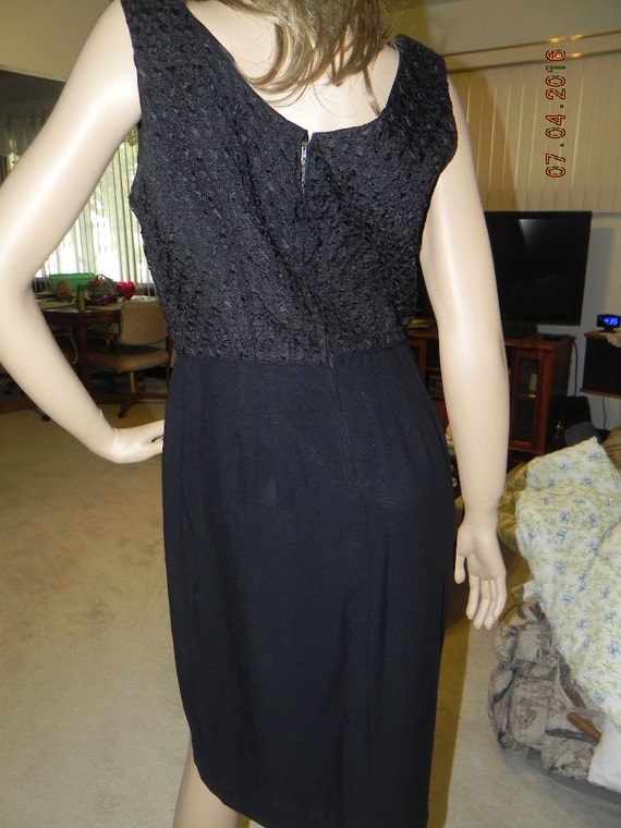 Vintage Black V- Neck Sleeveless Woman's Dress. S… - image 3