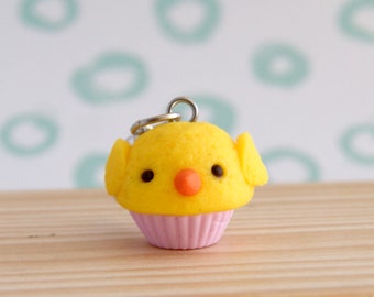 Cute tiny chick cupcake charm, polymer clay kawaii food charms, cute chick easter, miniature food charms, kawaii animal charms, cute animal