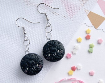 Cute cookies & cream cookies earrings, kawaii cookies earrings, polymer clay cute food earrings, sweet food earrings, miniature food jewelry