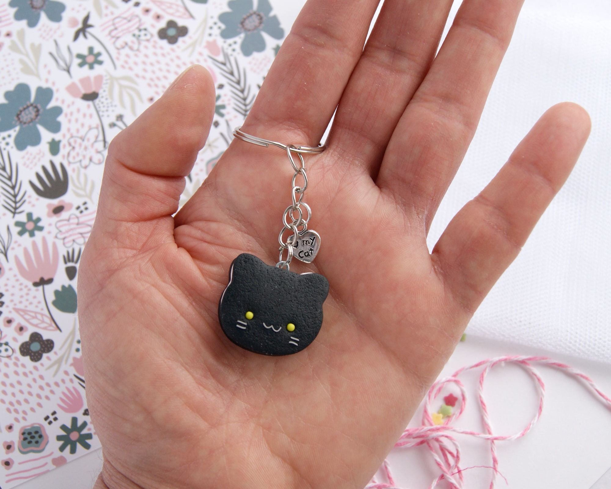 かわいい黒猫キーホルダー：ポリマークレイクッキーキーリング - Etsy 日本