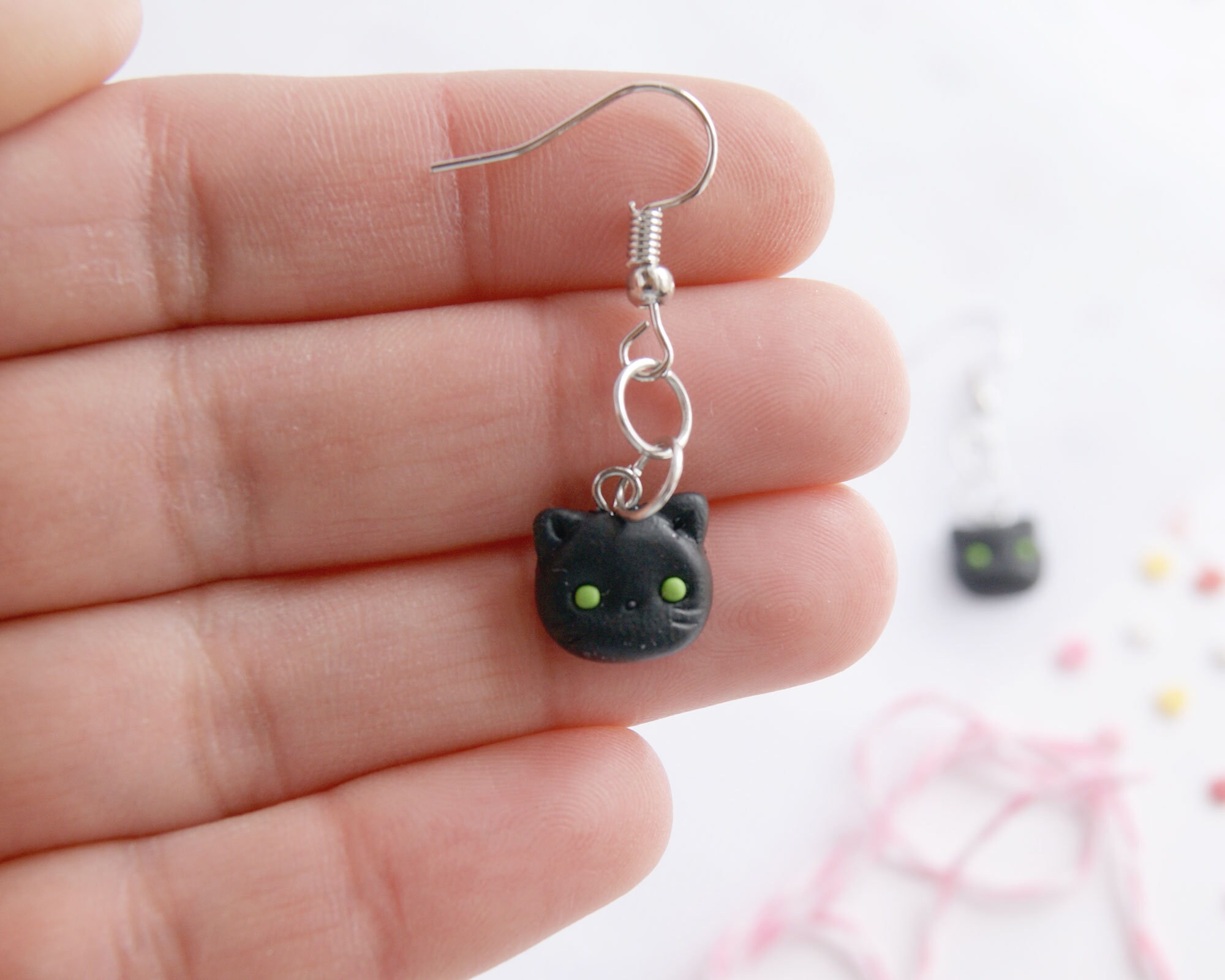 Weveni Acrylic Elegant Cat Kitten Dangle Drop Earrings Big Long Fashion Animal J