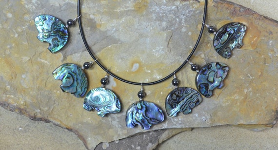 Zuni 2024 bear pendant
