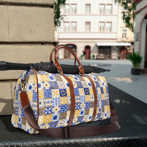 Summer Picnic Waterproof Travel Bag - Blue and Gold Trendy Tile