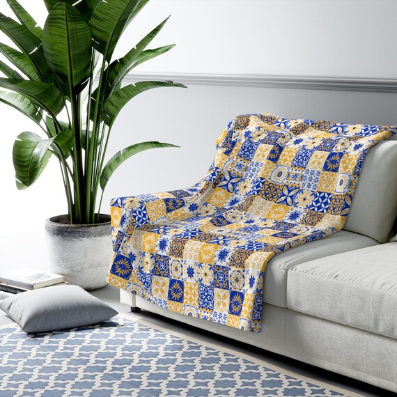 Sherpa Fleece Blanket - Blue and Gold Trendy Tile