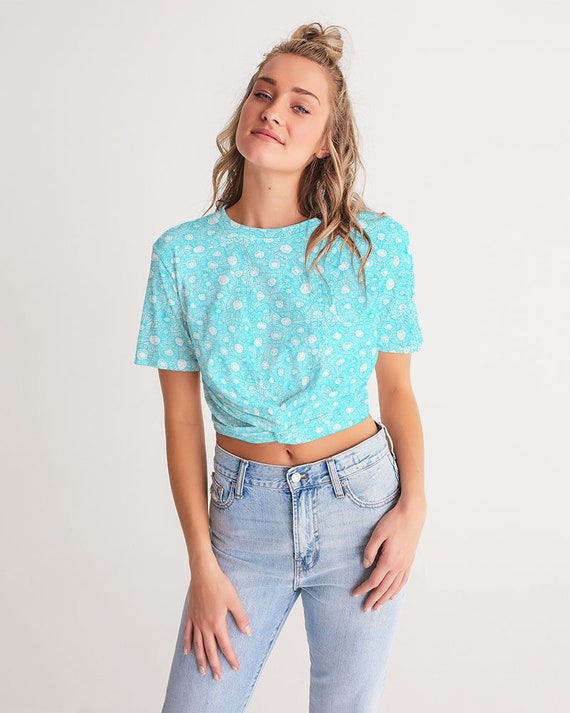 Women's Twist-Front Cropped Tee - Petoskey Beach Blue