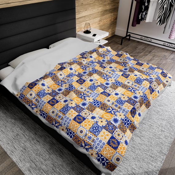 Velveteen Plush Blanket - Blue and Gold Trendy Tile