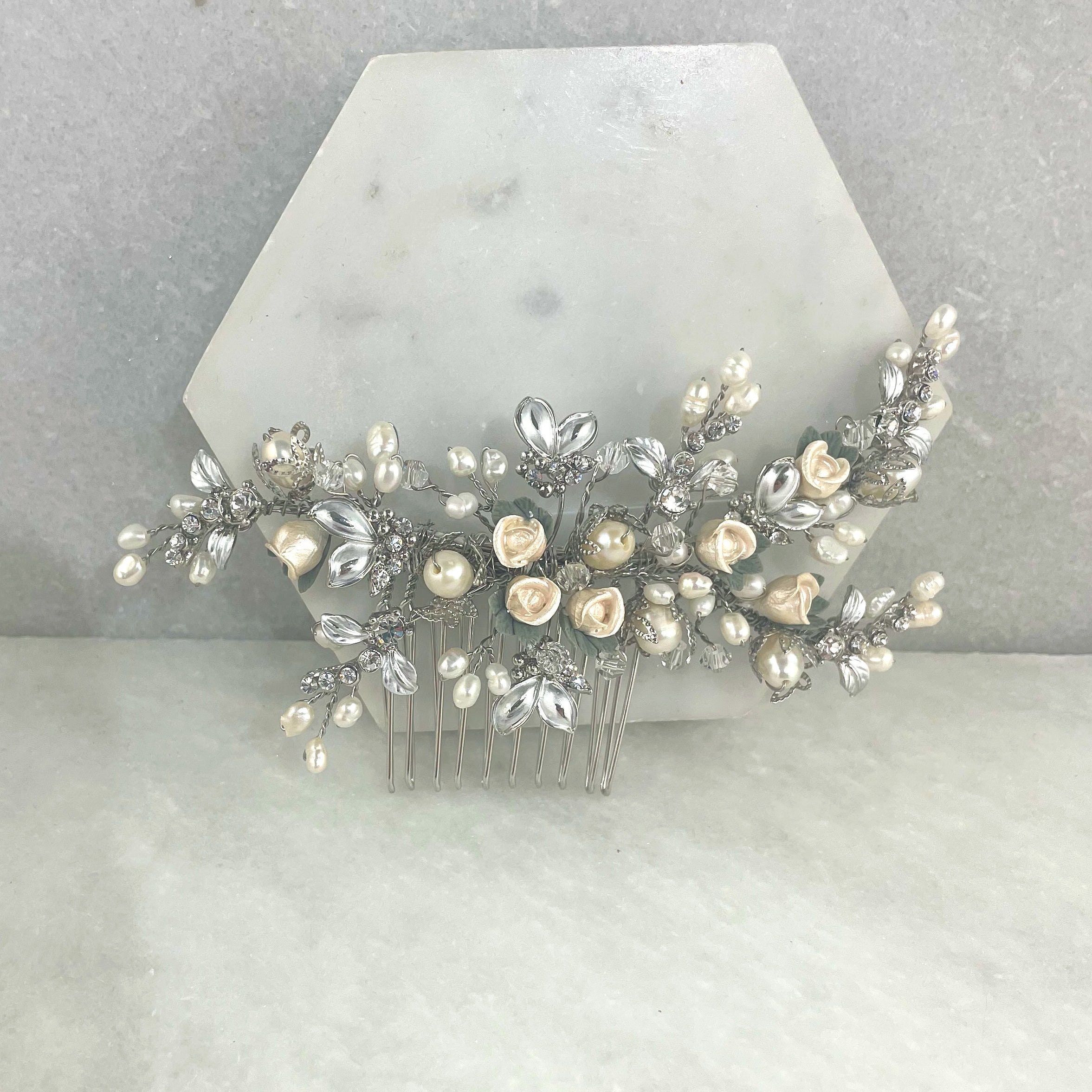Vintage Silver Rosebud Hair Comb: Pearl & Crystal Floral  display picture 3