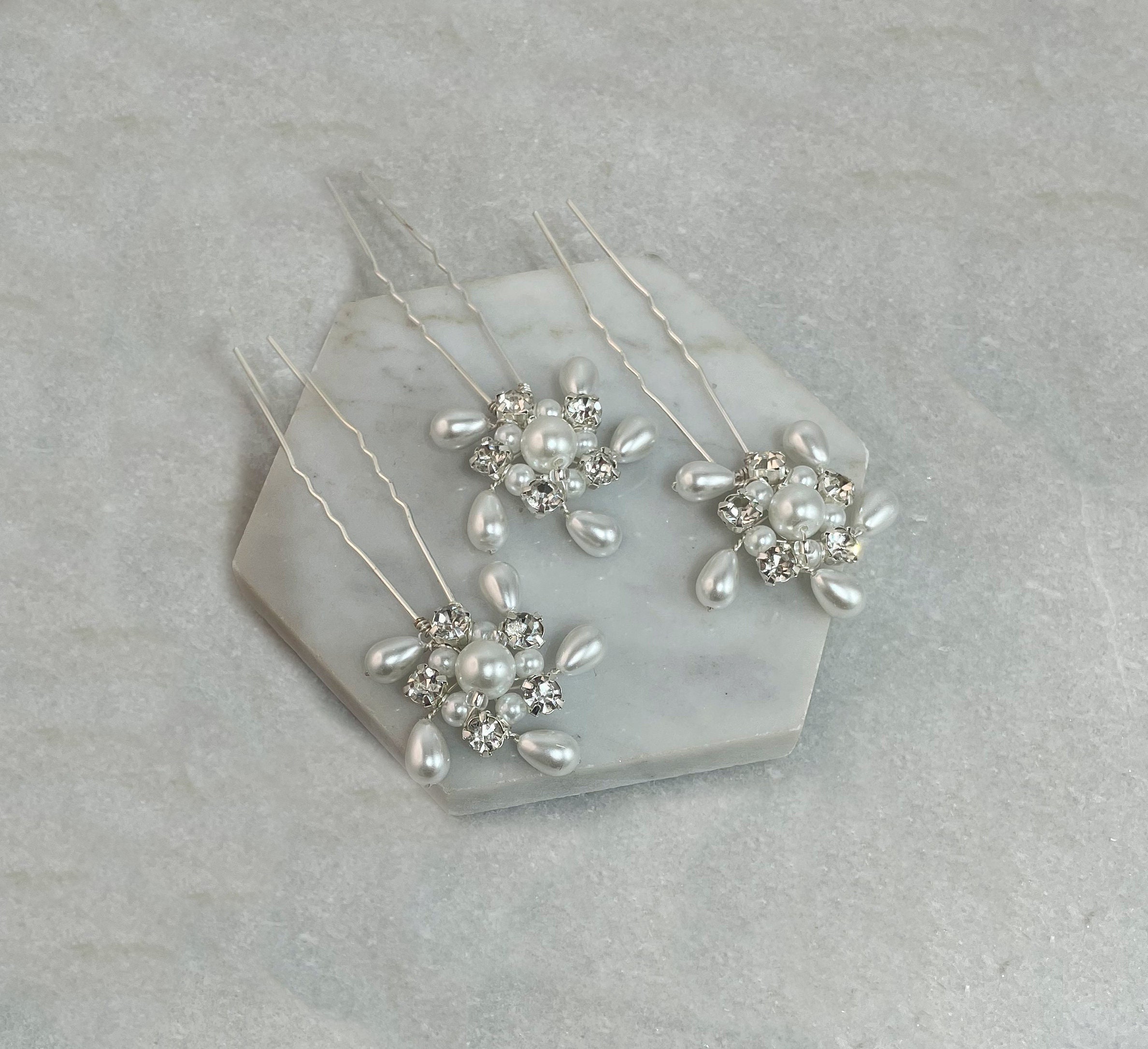 Buy Set of 3 Pinwheel White Pearl & Diamante Hair Pins Online in India - Etsy Buy Set of 3 Pinwheel White Pearl & Diamante Hair Pins Online in India - Etsy