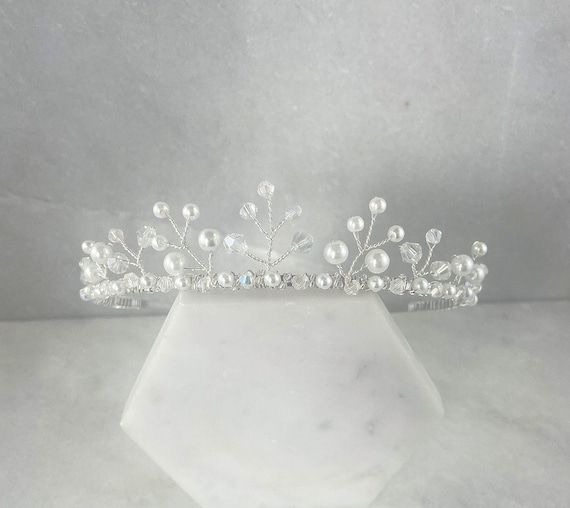 Diadema Flores Con Perlas Y Cristales Para Bebe Para Fiesta | Meses Sin