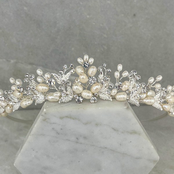 Tiara nuziale in argento con perle d'acqua dolce e diamanti / Tradizionale tiara nuziale in argento con cristalli e perle / filigrana