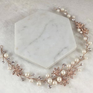 feuille de cristal, perle ivoire et strass dans les cheveux en or rose | Vigne de cheveux feuille d&#39;or rose | Liane perlée et cristal | Arielle