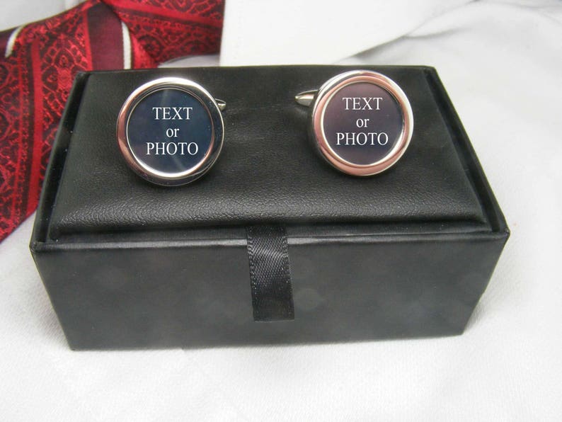 Team Groom Cufflinks These cufflinks are the ideal wedding gift for your groom and groomsmen WED-GRM0004