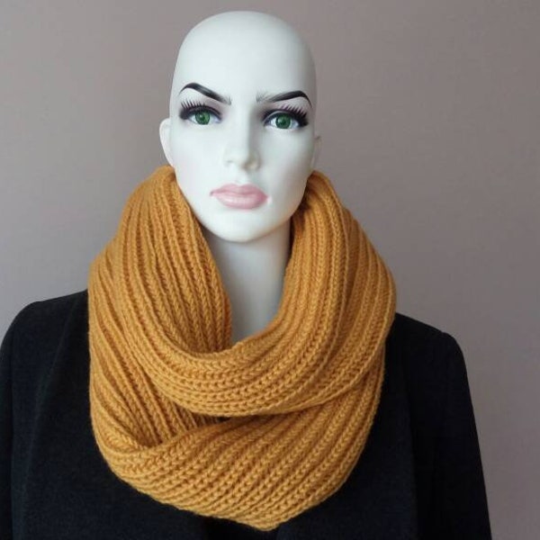 Mustard Hand knitted Wool Infinity Scarf. . Knit Cowl. Loop Scarf. Winter Scarf. Chunky Scarf. Winter accessories.